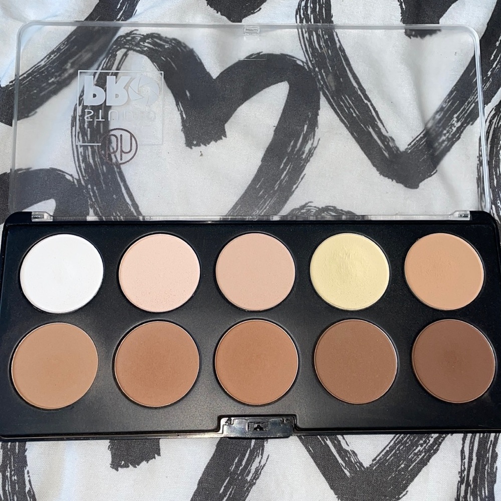 BH Cosmetics Highlight/Contour Palette